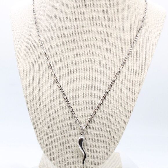 14k White Gold Figaro Chain. 20 inches - Picture 6 of 11